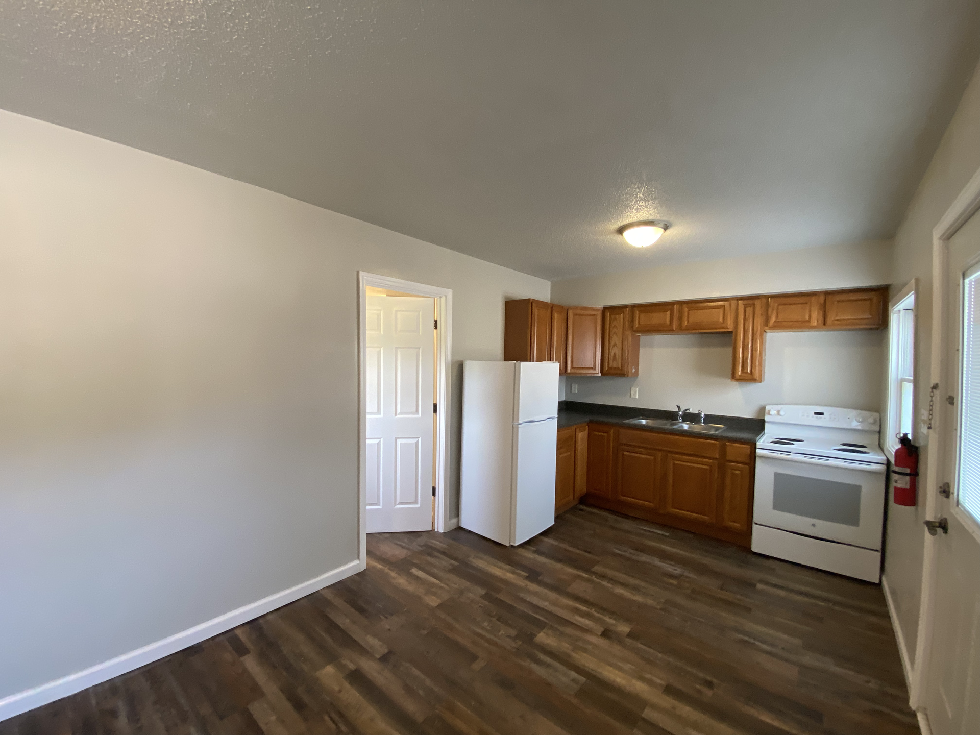 The Complex - Thumbnail 10